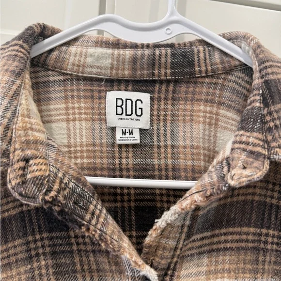 BDG Casual Button Down Shirt Black and Brown - Picture 2 of 3